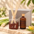 Mahonie L'étoile Reed Diffuser Set - Lemongrass & Citrus wood, closer view of its original materials and surface details.